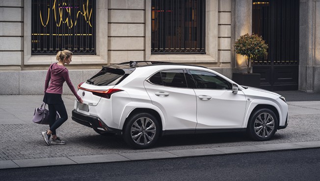 Lexus UX