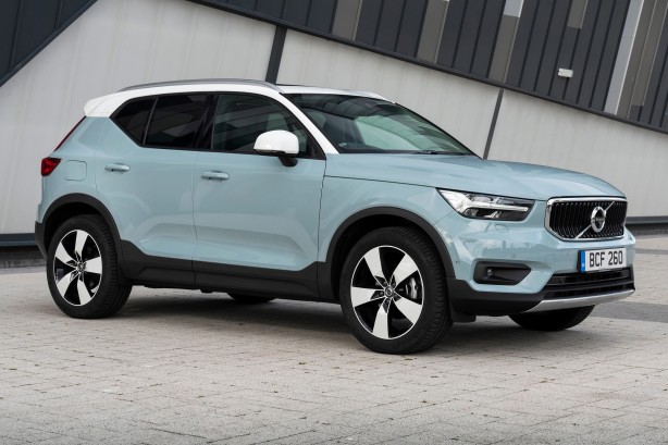 volvo-VOLVO-Xc40gallery_4.png