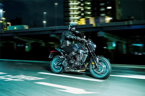 YAMAHA Mt-09