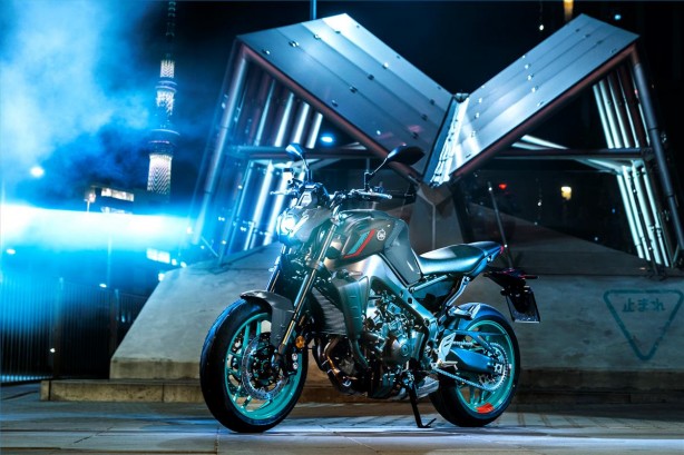 YAMAHA Mt-09