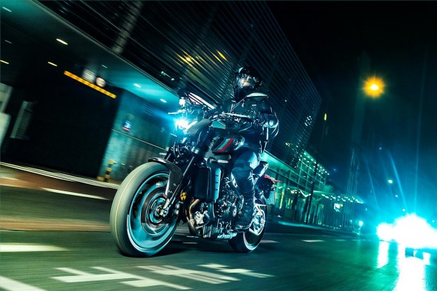YAMAHA Mt-09