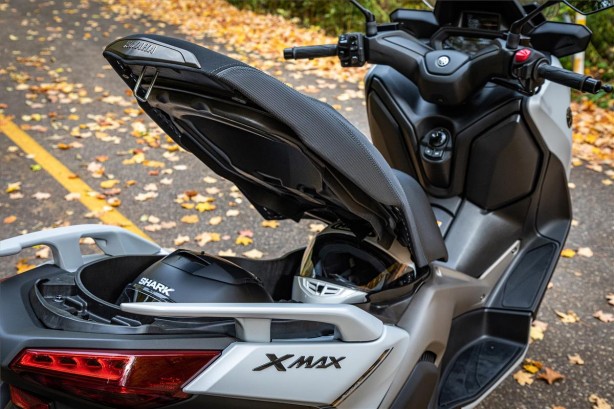YAMAHA Xmax 300